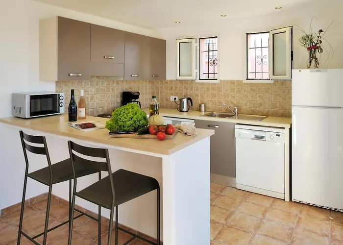 Residence Marina Serena بيت للعطل